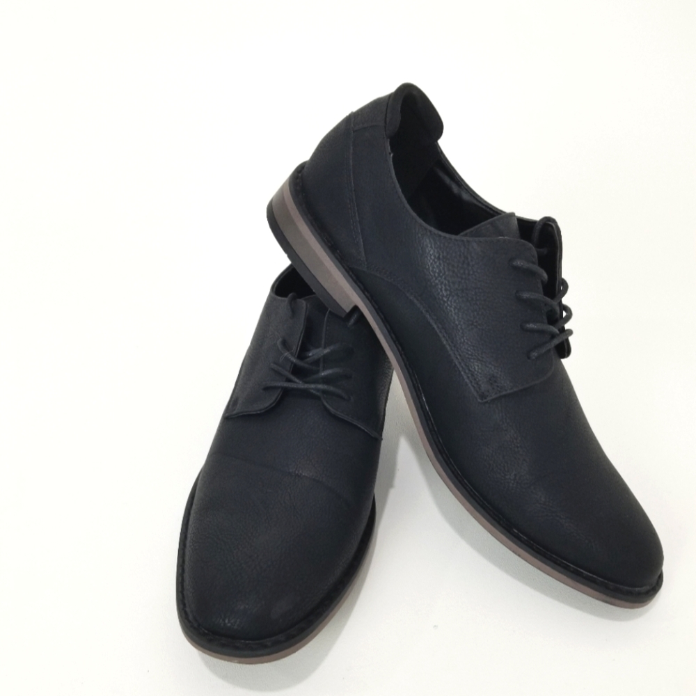 Men's Perry  Ellis Ultra Foam Lace Up Dress Shoes!
